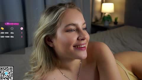Snapshot of lipswithsmileonthem chatting on 20, 12, 2024 Amelia online show from 20, 12, 2024
