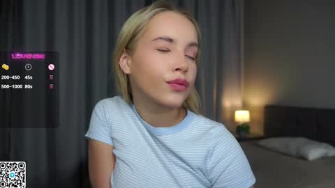 Snapshot of lipswithsmileonthem chatting on 27, 12, 2024 Amelia online show from 27, 12, 2024
