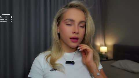 Snapshot of lipswithsmileonthem chatting on 26, 2, 2025 Amelia online show from 26, 2, 2025