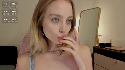 Lisa online show from 7, 12, 2024