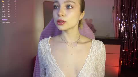 Lisa online show from 4, 3, 2025