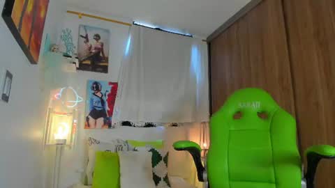 Lisa  online show from 16, 7, 2026