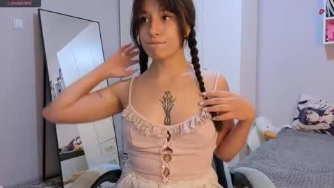 Snapshot of lisa_mzemta chatting on 18, 9, 2025 Lisa online show from 18, 9, 2025