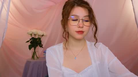  Lisa  online show from 3, 2, 2025