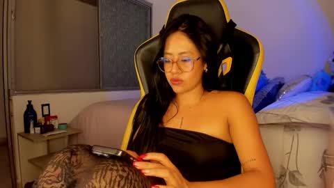 Snapshot of lisa_t08 chatting on 18, 11, 2025 Lisa Thompson online show from 18, 11, 2025