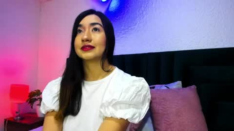 lisa white  online show from 26, 7, 2026