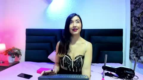 lisa white  online show from 2, 8, 2026