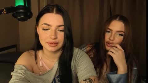 Lisa and Den online show from 5, 11, 2025