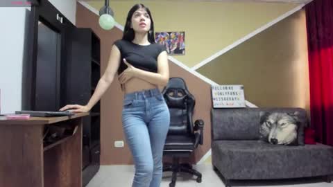 Snapshot of lisagray_1 chatting on 22, 7, 2026 Lisa Gray Independent Model online show from 22, 7, 2026