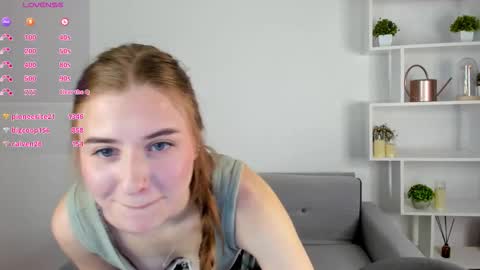 Snapshot of lisahille chatting on 3, 3, 2026 Lisa online show from 3, 3, 2026