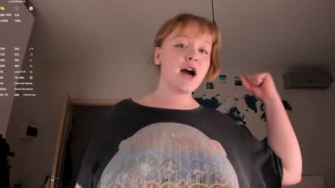 -Lisa- Help me to reach 100 thumbs up3 online show from 3, 12, 2024