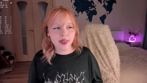 -Lisa- Help me to reach 100 thumbs up3 online show from 9, 3, 2025