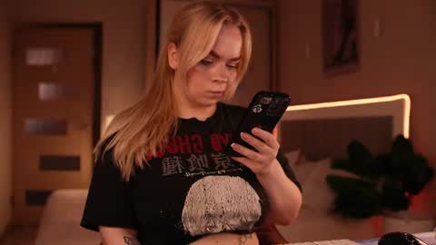 Lisa online show from 5, 8, 2026
