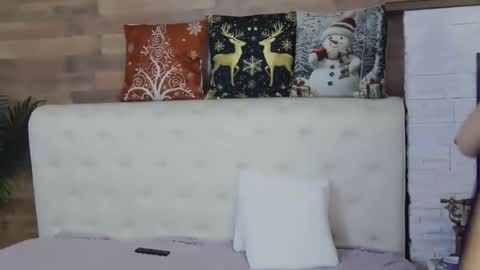 SofiaHanson online show from 18, 12, 2025