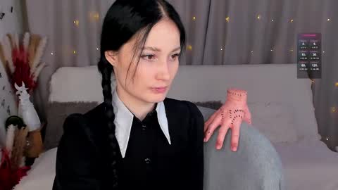 Lisa Moore online show from 13, 2, 2025