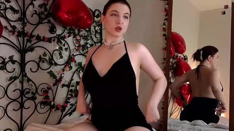LisaVamp online show from 15, 2, 2025