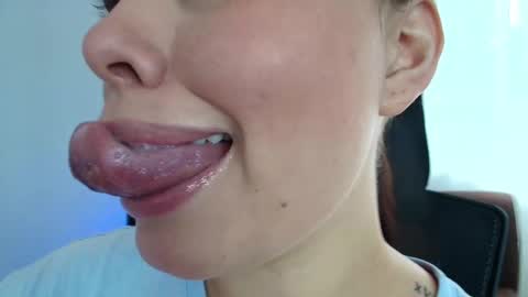 Lisbet online show from 21, 2, 2025