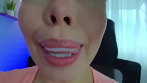 Lisbet online show from 27, 2, 2025