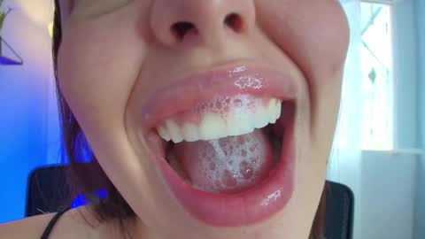 Lisbet online show from 10, 3, 2025