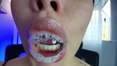 Lisbet online show from 10, 3, 2025