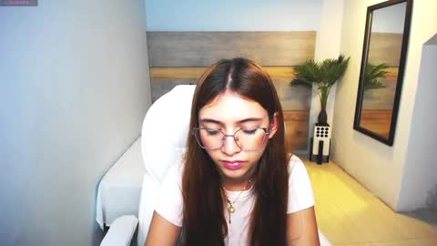 Liseth Fox online show from 20, 2, 2025