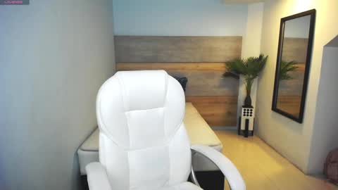 Liseth Fox online show from 21, 2, 2025