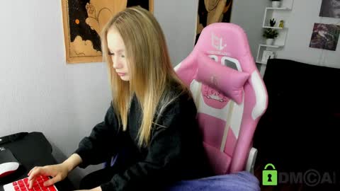 Snapshot of lisik307 chatting on 25, 3, 2026 Lisa online show from 25, 3, 2026