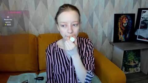 Snapshot of lissa_kitsune chatting on 21, 2, 2025 Lissa online show from 21, 2, 2025