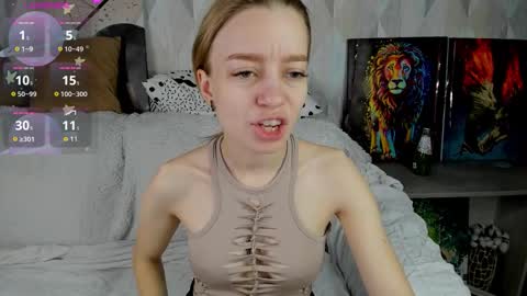 Snapshot of lissa_kitsune chatting on 19, 10, 2025 Lissa online show from 19, 10, 2025