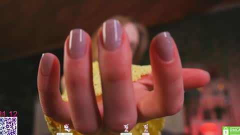 Snapshot of lissa_meooow chatting on 21, 12, 2025 your Liza again. Next stream Dec. 1 at 2 or 3 GMT online show from 21, 12, 2025