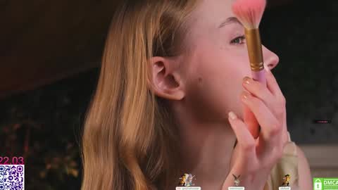 Snapshot of lissa_meooow chatting on 22, 3, 2026 your Liza again. Next stream Dec. 1 at 2 or 3 GMT online show from 22, 3, 2026