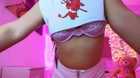 Snapshot of lissa_yassemin chatting on 30, 11, 2025 lissa_yassemin online show from 30, 11, 2025