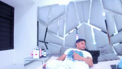 LISSA JHONS online show from 20, 2, 2025