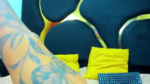 LISSA JHONS online show from 11, 10, 2025