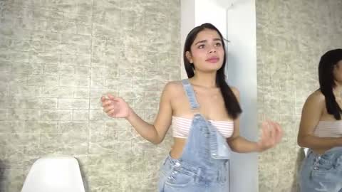 Snapshot of lissbrown chatting on 15, 11, 2025 Liss Brown online show from 15, 11, 2025