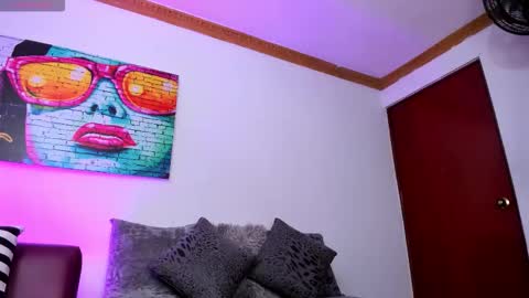 Snapshot of lissbrown chatting on 19, 12, 2025 Liss Brown online show from 19, 12, 2025