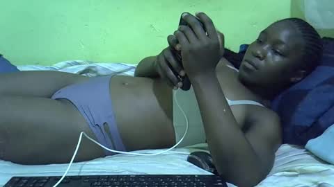 Snapshot of lisssa01 chatting on 3, 12, 2025 lisssa01 online show from 3, 12, 2025