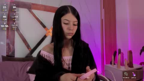 little__chloee_ online show from 25, 3, 2026