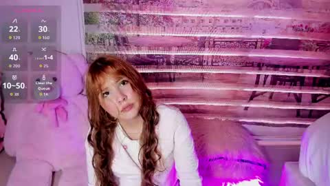 Snapshot of little__doll18 chatting on 6, 7, 2026 little__doll18 online show from 6, 7, 2026
