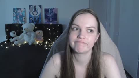 little__flowers online show from 5, 7, 2026