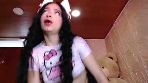 Snapshot of little_angelito2 chatting on 19, 12, 2024 TU ANGELITO online show from 19, 12, 2024