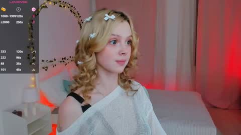 Snapshot of little_anitta chatting on 11, 1, 2025 Anita B-day stream on 7TH DEC online show from 11, 1, 2025