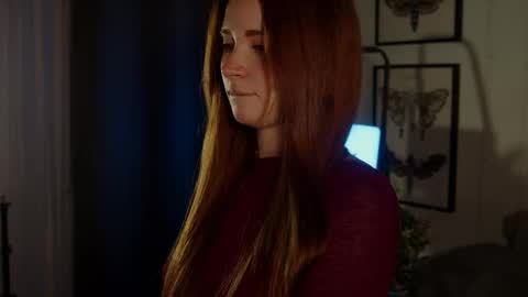 Snapshot of little_anitta chatting on 9, 10, 2025 Anita B-day stream on 7TH DEC online show from 9, 10, 2025