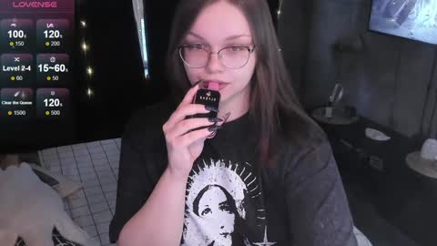 Snapshot of little_bambii_ chatting on 2, 12, 2024 Eva online show from 2, 12, 2024
