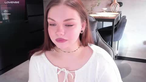 Snapshot of little_bambii_ chatting on 12, 2, 2025 Eva online show from 12, 2, 2025