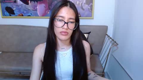 Snapshot of little_bunnyy_ chatting on 19, 3, 2026 little_bunnyy_ online show from 19, 3, 2026