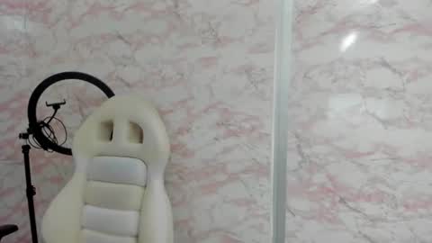 Snapshot of little_doll_4u chatting on 4, 7, 2026 ANNI online show from 4, 7, 2026
