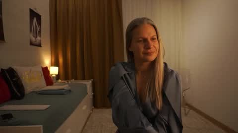 little_heart_andreea online show from 20, 10, 2025