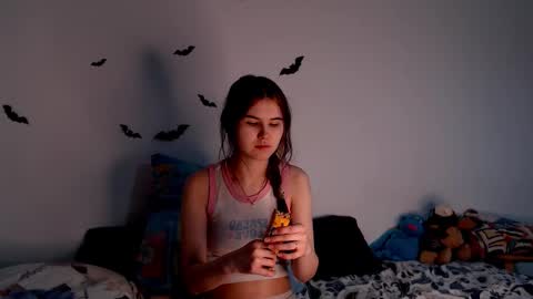 Alice.. online show from 30, 10, 2025
