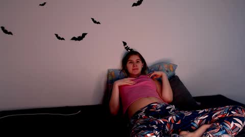 Alice.. online show from 3, 11, 2025